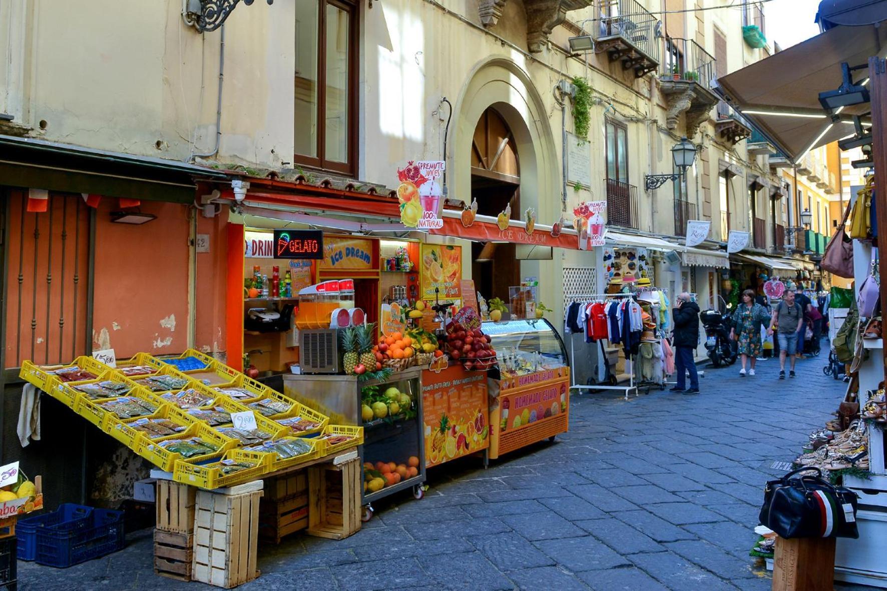 Casa Tonia San Cesareo Lägenhet Sorrento Exteriör bild